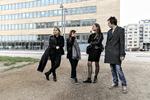 Først blev gymnasieleverne sendt ud fra skolens område, når rygetrangen skulle stilles. Nu indfører Københavns Kommune et decideret rygeforbud i for elever i folkeskolen. Miriam Dalsgaard/POLFOTO