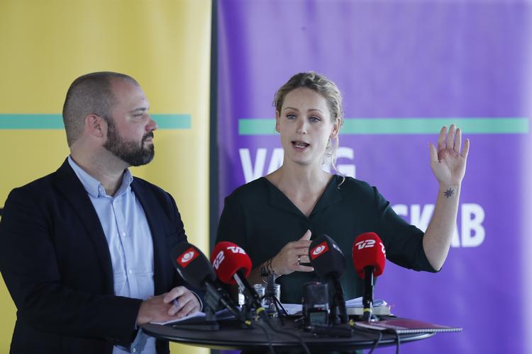 Nikolaj Villumsen og Pernille Skipper ved dagens pressemøde.  Jens Dresling/POLFOTO