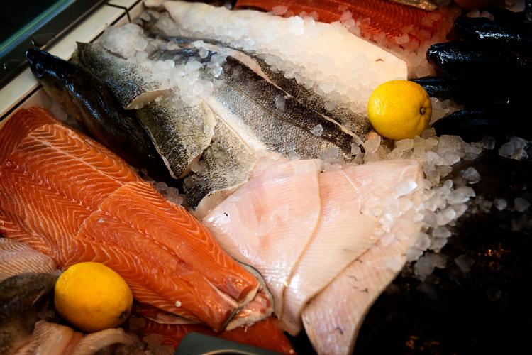 Fisk kan være en god kilde til protein, hvis man ikke vil spise kød og har svært ved at tåle bælgfrugter. Per Folkver/POLFOTO