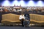 Godt nok ligger lufthavnen i København, men ofte foregår kommunikationen på engelsk. Det blev en læserbrevsskribent meget vred over, selv om han sagtens behersker engelsk.   Arkivfoto Finn Frandsen