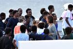 Migranter om bord på skibet 'Diciotta'. Orietta Scardino/AP