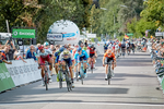 Matej Mohoric sejrer sikkert på 3. etape i Deutschland Tour, mens Nils Politt (tv) ærgrer sig over at være blevet besejret. Foto: Isaak Papadopolous. 