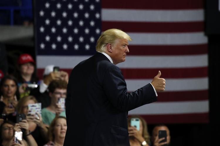 Donald Trump valgte den hårde linje overfor sine allierede i sagen om atomaftalen med Iran. Og han vandt. 
     Alex Brandon/AP