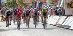Amalie Dideriksen slår sejrrigt til i massespurten på 3. etape i Boels Ladies Tour. 
