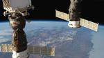 Lækket blev lokaliseret til Sojus-fartøjet Sojus MS-09 (til venstre) som ankom til rumstationen i juni med tre nye 'beboere'. Foto: Nasa 