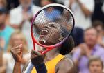 Der hviler store forventninger på Sloane Stephens' skuldre, så det var en meget lettet amerikaner, der fredag kunne skrige sin glæde ud.
   Timothy A. Clary/Ritzau Scanpix