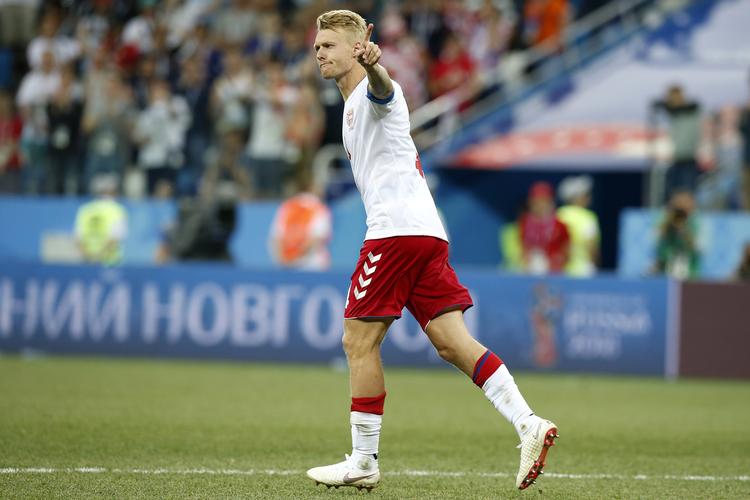 Anfører Simon Kjær og resten af landsholdet skal nu tage stilling til, om de vil spille på en midlertidig aftale. Finn Frandsen/POLFOTO