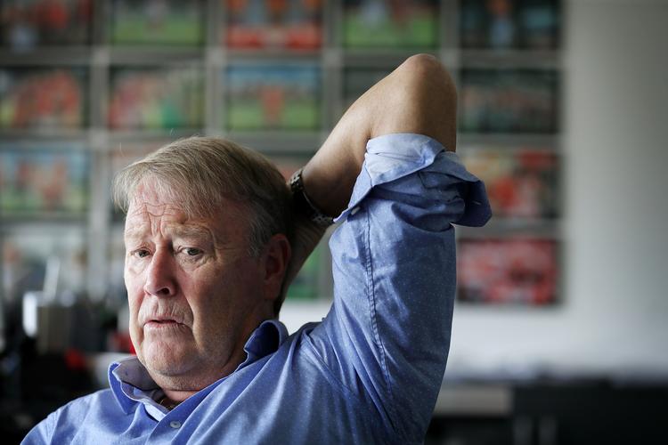 Åge Hareide må vente spændt på, om Spillerforeningen og landsholdsspillerne beslutter at sige nej til at være med i den kommende uges to landskampe eller melder sig klar til at rejse til Slovakiet og spille mod Wales i Aarhus på søndag 

 Jens Dresling/POLFOTO