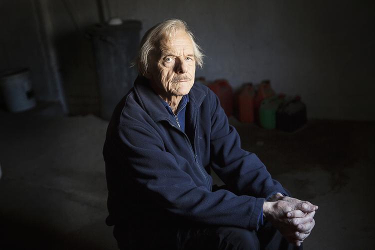 Pensioneret læge Svend Lings mener, at man bør hjælpe mennesker med for eksempel med uhelbredelig kræft, der gerne vil dø, med at få en værdig afsked på tilværelsen.
   Bundgaard Carsten/POLFOTO