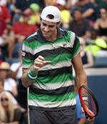 Trods sine 208 cm i højden bevæger John Isner sig godt på en tennisbane, og det har igen udløst et flot resultat i karrierens imponerende efterår.
   Andres Kudacki/AP