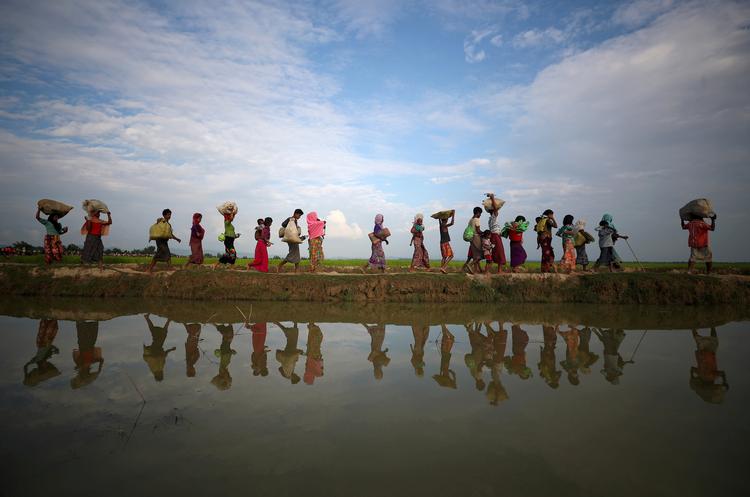 I 2015 begyndte de første meldinger at komme om, at det muslimske mindretal i Myanmar blev forfulgt. Sidenhen er op mod 700.000 mennesker flygtet ud af landet. 
   Hannah Mckay/Ritzau Scanpix
