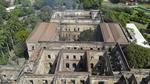 Størstedelen af de 20 millioner genstande, der var en del af det 200 år gamle brasilianske National Museums samling, er efter søndagens omfattende brand ødelagt.
   Mario Lobao/AP