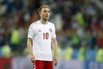 Christian Eriksen og co. tripper for at komme i kamp, men alt peger i retning af, at det bliver et alternativt landshold, der onsdag aften løber på banen i Trnava 50 km fra Slovakiets hovedstad Bratislava. 
   Finn Frandsen/POLFOTO