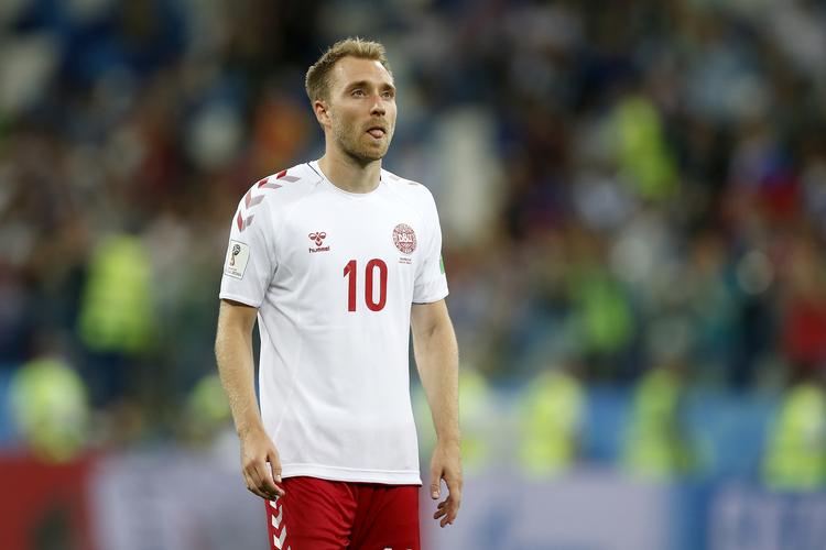 Christian Eriksen og co. tripper for at komme i kamp, men alt peger i retning af, at det bliver et alternativt landshold, der onsdag aften løber på banen i Trnava 50 km fra Slovakiets hovedstad Bratislava. 
   Finn Frandsen/POLFOTO