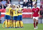 Sveriges Sofia Jakobsson har scoret til 1-0 i kvindelandsholdets VM-kvalifikationskamp.
   Henning Bagger/Ritzau Scanpix