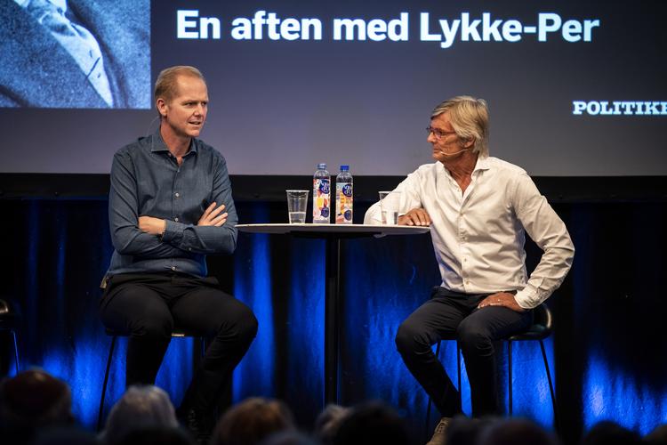 Mens Lykke-Per for Politikens chefredaktør Christian Jensen er billedet på det, han ikke altid selv turde være som ung, er han for Bille August billedet på hans egen opvækst.  Anders Rye Skjoldjensen