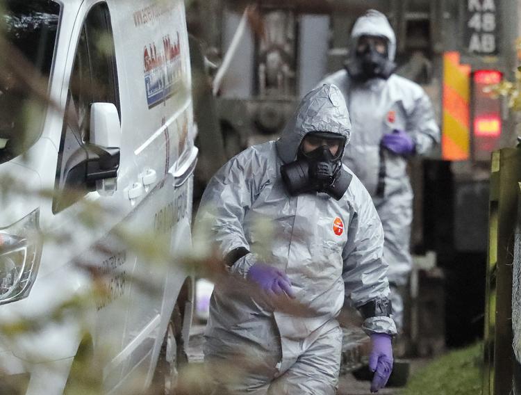 Sergej Skripal og hans datter, Julia, blev 4. marts fundet bevidstløse på en bænk i byen Salisbury i England. Fundet af de to udløste udrykning af myndighederne.  Frank Augstein/AP