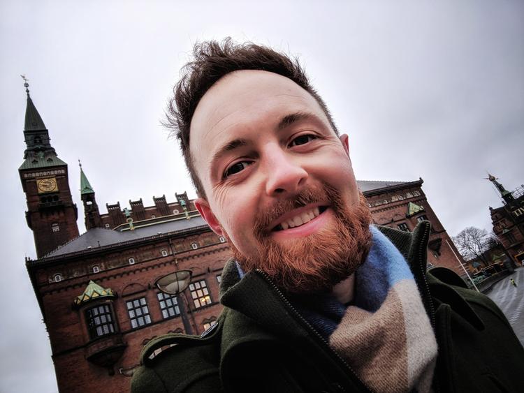 Jeg føler mig så lykkelig over at få denne mulighed for at være i et af verdens lykkeligste lande. Jeg vil gerne blive en dygtig og passioneret del af det danske samfund – så længe I vil have mig. Privatfoto
