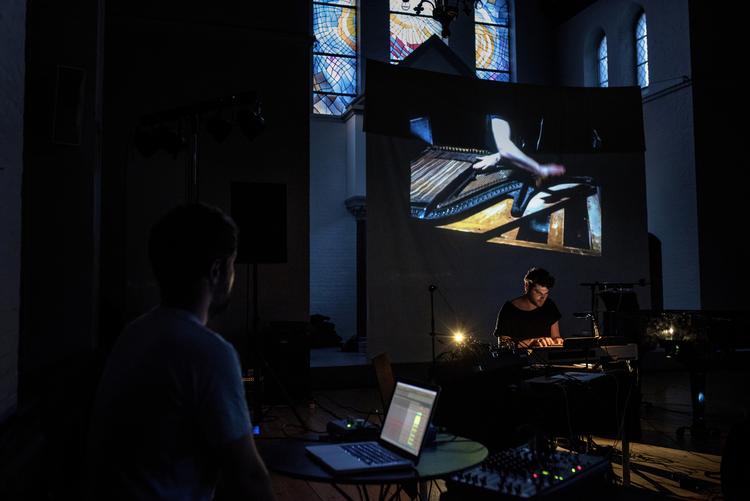 Neko3 ses her ved en tidligere lejlighed.  Maud Lervik/POLFOTO