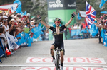 Simon Yates er tilbage på Vuelta-tronen efter sin overbevisende sejr på 14. etape. Foto: Unipublic/Luis Angel Gómez.
 