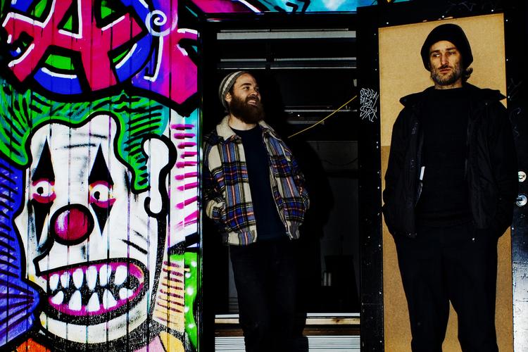 Festivalen Remembering Knife Fest foregår på spillestedet Mayhem. På billedet ses de to grundlæggere af spillestedet. Lærke Posselt/POLFOTO