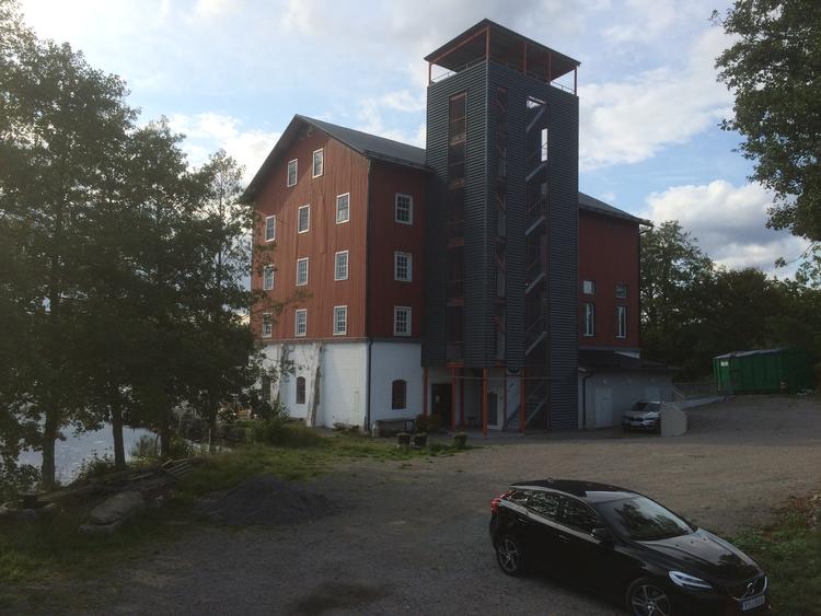 Den gamle silobygning i Upperud er fra 1888. Nu er stedet lavet om til et spektakulært hotel. Sune Højrup Bencke