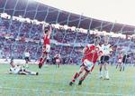 I 1992 oplever det danske fodboldlandshold den resultatmæssige største triumf nogensinde: at vinde europamesterskabet i fodbold. I finalen vandt Danmark 2-0 over Tyskland. Her har Kim Vilfort netop scoret til 2-0. Poulsen Lars/POLFOTO