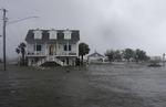 Florence har kostet de første menneskeliv i USA. Tom Copeland/AP