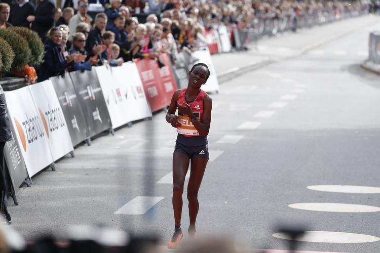 For 3 år siden levede  Joan Chelimo Melly af at sælge grøntsager på gaden. Jens Dresling/POLFOTO