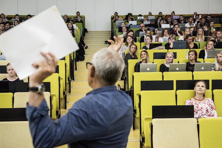Uanset om du er på vej ind på en videregående uddannelse, eller om du allerede er der, kan regeringens nye udspil få betydning for dig. Casper Dalhoff/POLFOTO