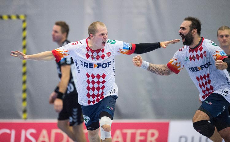 Sportsligt halter det også i KIF for Kasper Irming og  Cyril Viudes. 3 point i de første 4 kampe samt exit i pokalturneringen er  sæsons udbytte. Claus Fisker/Ritzau Scanpix