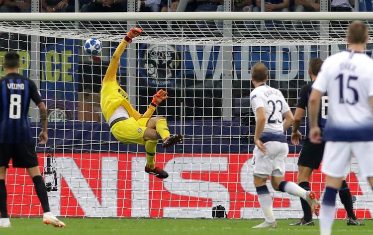 Efter 56 minutter skød Christian Eriksen på mål, og da bolden kom retur, prøvede Eriksen igen, og via en forsvarsspiller sejlede bolden ind over   Samir Handanovic. Luca Bruno/AP