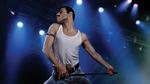 Rami Malek spiller hovedrollen som Freddie Mercury i 'Bohemian Rhapsody'.  