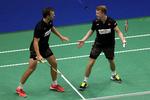 Anders Skaarup Rasmussen (tv.) og Kim Astrup slog sensationelt de kinesiske verdensmestre og er nu i semifinalen ved China Open. Mark Schiefelbein/AP