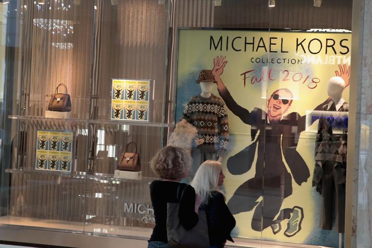 Michael Kors købte for nylig skoproducenten Jimmy Choo, men er slet ikke færdig med investeringerne.  Scott Olson/Ritzau Scanpix