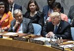 »Desværre har vi fundet ud af, at Kina har forsøgt at blande sig i vores kommende 2018-valg i november og gå imod min administration«, siger Donald Trump. Craig Ruttle/AP