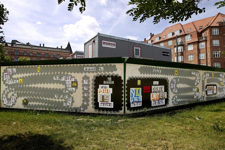 Den oprindelige plan lyder, at højhuset skal være 75 meter højt og ligge på Nuuks Plads, hvor der også bygges metro.  Finn Frandsen/POLFOTO