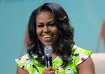 Michelle Obama rider på en bølge af succes og drager snart på rockstjerneturné for at promovere sin bog, ’Becoming’.  Gerald Herbert/AP