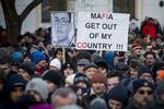 Titusinder demonstrerede mod den slovakiske regering efter drabet på journalisten Jan Kuciak. Bundas Engler/AP