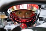 Kevin Magnussen kan nu koncentrere sig om at køre race efter at han har forlænget kontrakten med Haas. Vincent Thian/AP