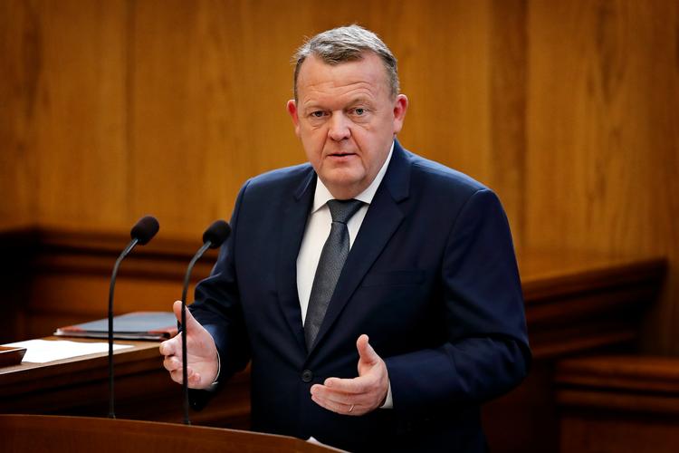Statsminister Lars Løkke Rasmussen (V) holder åbningstale til  Folketingets åbning på Christiansborg i København, hvor han præsenterer lidt fra den store sundhedsreform til efteråret. Jens Dresling/POLFOTO