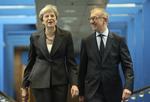 Theresa May ankommer til de konservatives partikongres. Aaron Chown/AP