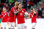 Simon Kjær, Christian Eriksen og resten af de toneangivende spillere på landsholdet er forbrødret med DBU. Jens Dresling/POLFOTO