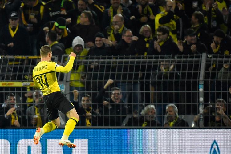 I sin første kamp i Champions League scorede Jacob Bruun Larsen til 1-0 og lagde op til Dortmunds 3-0-mål. Martin Meissner/AP