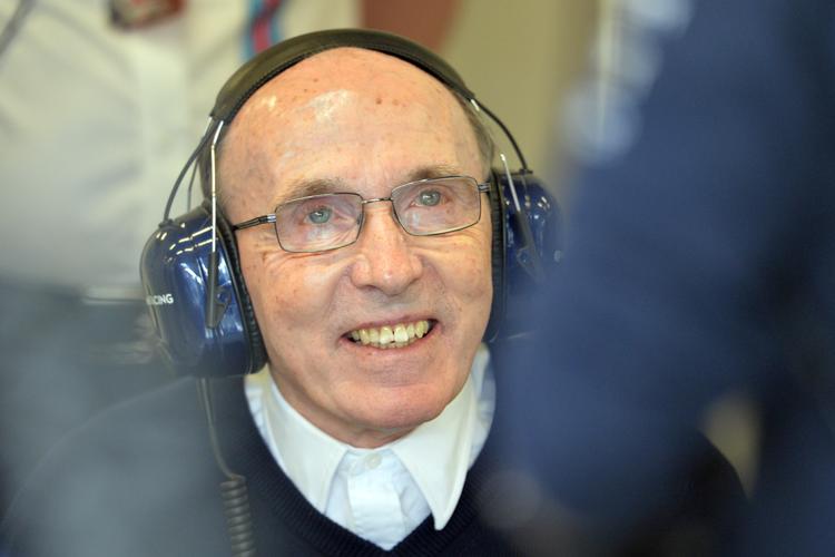 Den i dag 76-årige Sir Frank Williams er på papiret stadig chef for holdet, der bærer hans navn, men i det daglige er det datteren Claire, som styrer tropperne. Kerstin Joensson/AP