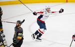 Lars Eller scorede syv gange for  Washington Capitals i NHL-slutspillet. Her i finaleserien mod Vegas Golden Knights. Eller og Capitals endte med at vinde Stanley Cuppen. Ross D. Franklin/AP