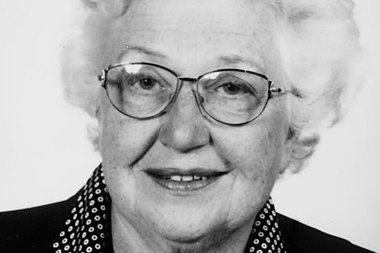 Tove Lindbo Larsen sad i Folketinget i sammenlagt 22 år, og i perioden 1981 til 1982 kronede hun sin politiske karriere.
   