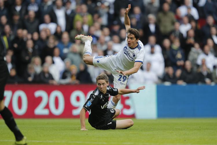 Efter to hovedstødsmål var FCK's tredje scoring et fremragende venstrebenshug fra Robert Skov. Jens Dresling/POLFOTO