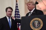 Donald Trump undskyldte på hele nationens vegne over for Brett Kavanaugh. Susan Walsh/AP