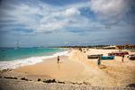 De kilometerlange strande trækker, når temperaturen i Kap Verde konstant er 25-30 grader. Frank Undall